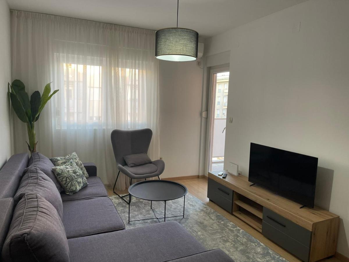 Aura City Apartment Podgorica Exterior foto